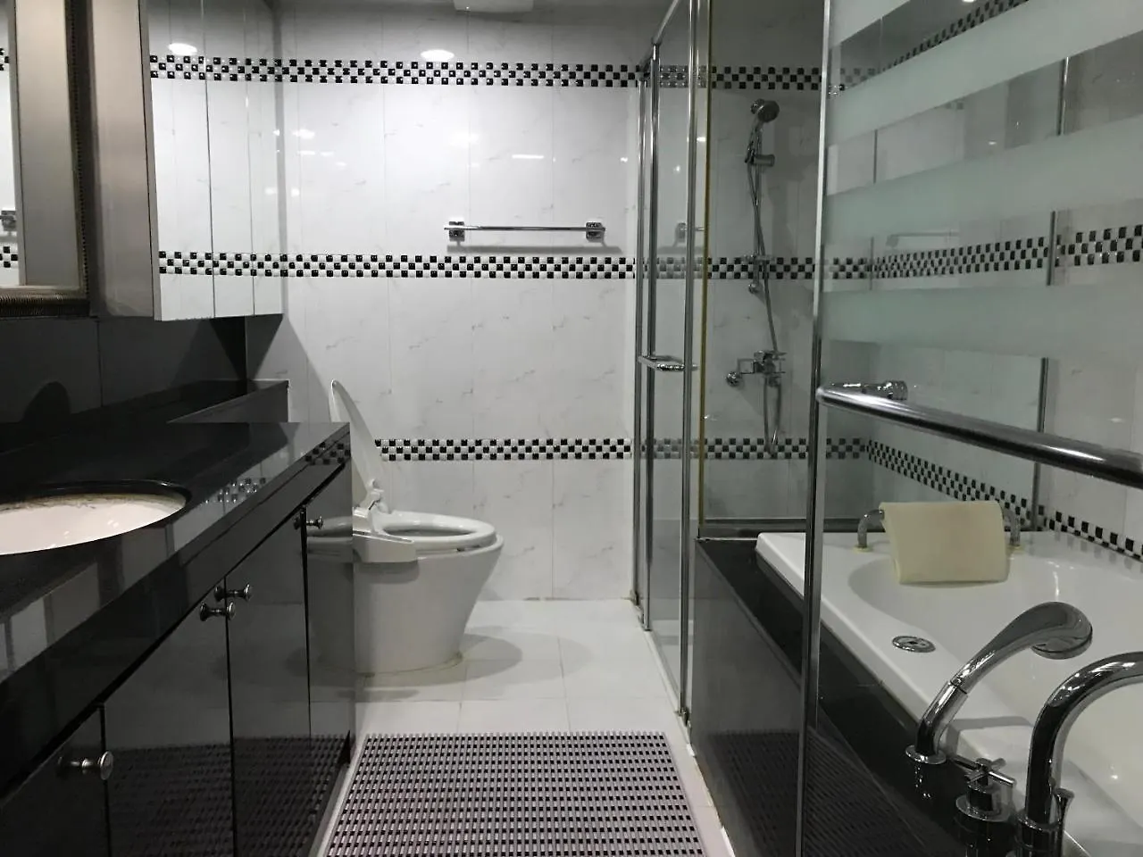 Homestay 인천공항 10분거리 숙소,무료 픽업 & 샌딩 & 무료조식 & 무료 코인노래방 & 장기주차